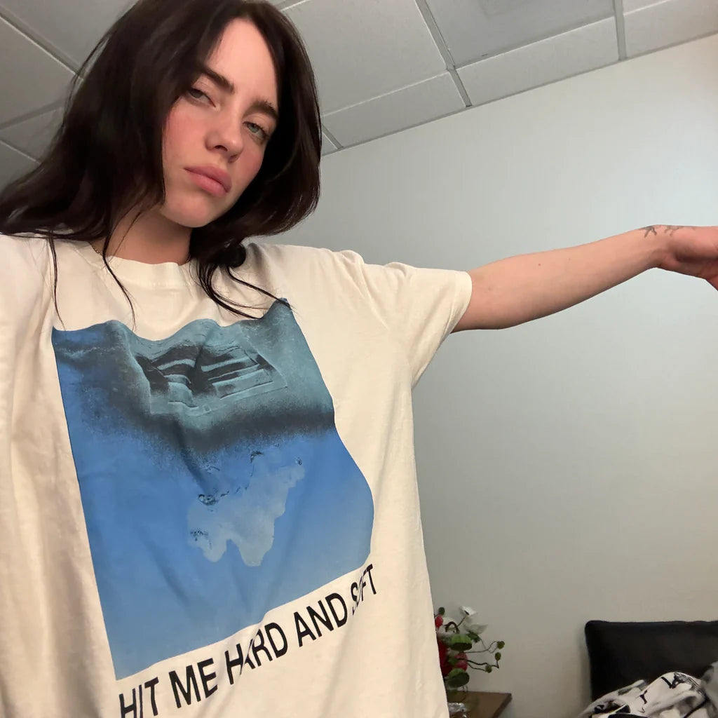HIT ME HARD AND SOFT T-shirt blanc cover